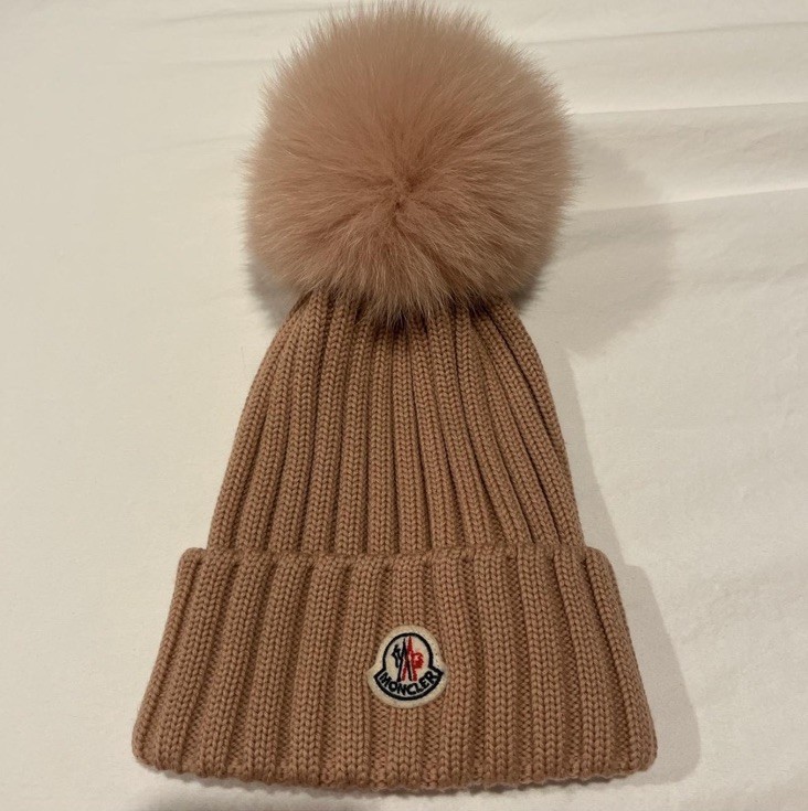 Moncler Berreto Beanie for Women - Cozy Winter Hat