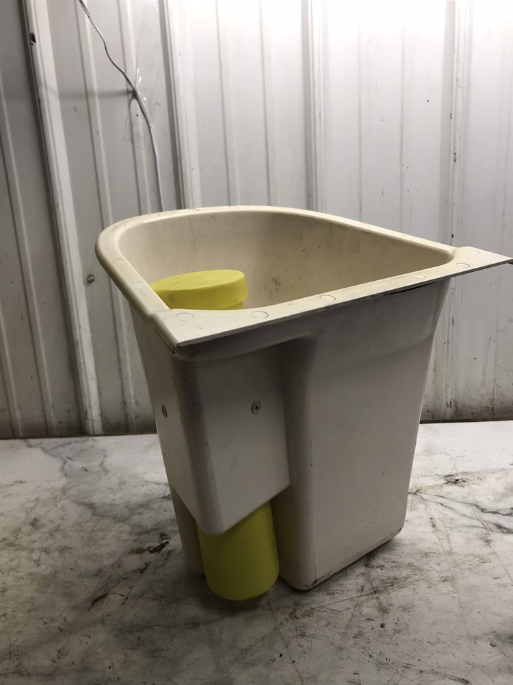 07 Yamaha FX 1100 F HO Waverunner storage box compartment bin