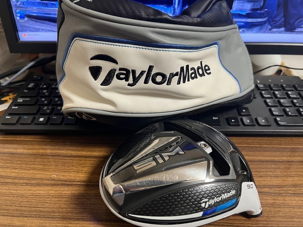 TaylorMade SIM 9.0 Driver Head Only with Cover WU 226016