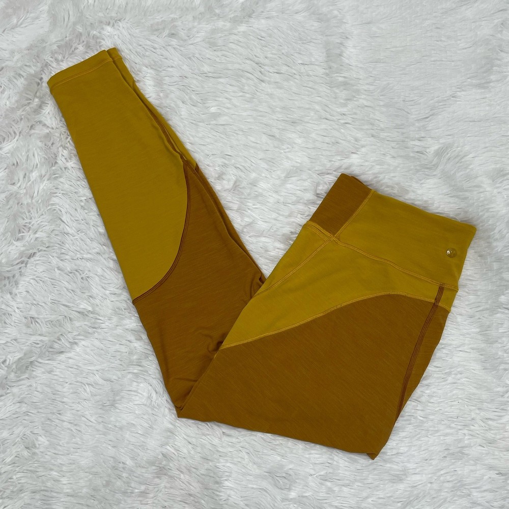 Lulemon Women's Size 12 Tan Yoga Running Leggings with Pockets Stretch Comfort