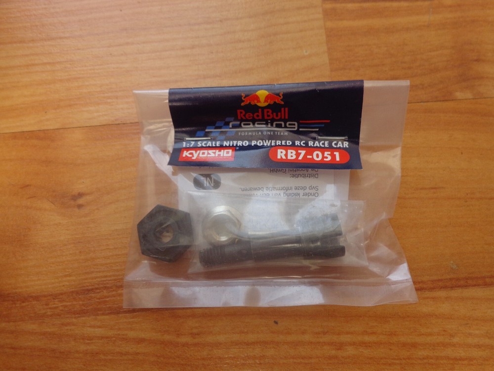 1/7 DEAGOSTINI BUILD THE RED BULL RACING RB7 RC F1 CAR 51 RIGHT REAR WHEEL SHAFT