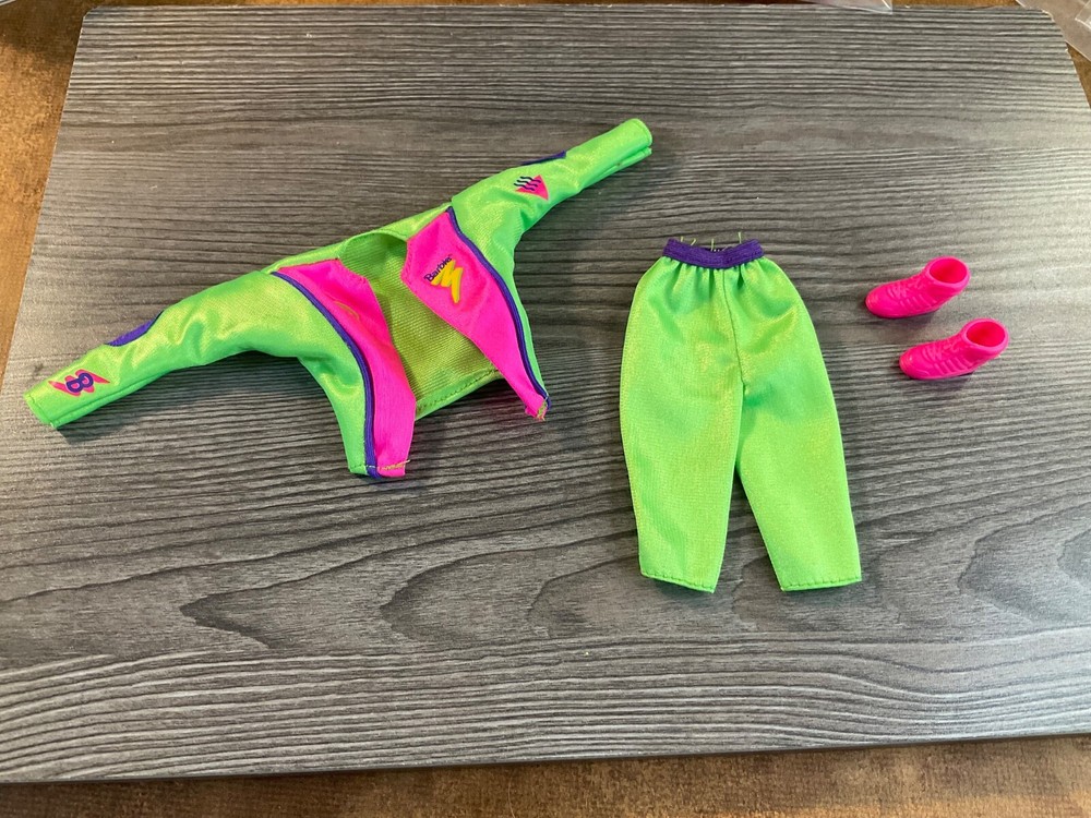 Mattel Barbie Doll Clothes Jacket Coat Capris Pants Shoes Outfit Set Lot # 1