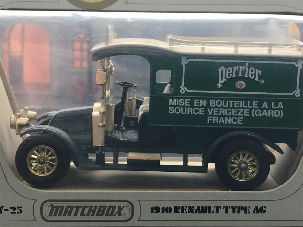 Renault AG Y25 Perrier Vintage Model Car