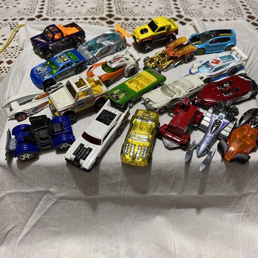 Vintage Matchbox & Hot Wheels Cars 1970 1980 1990 2000 Lot Collection 19 Total