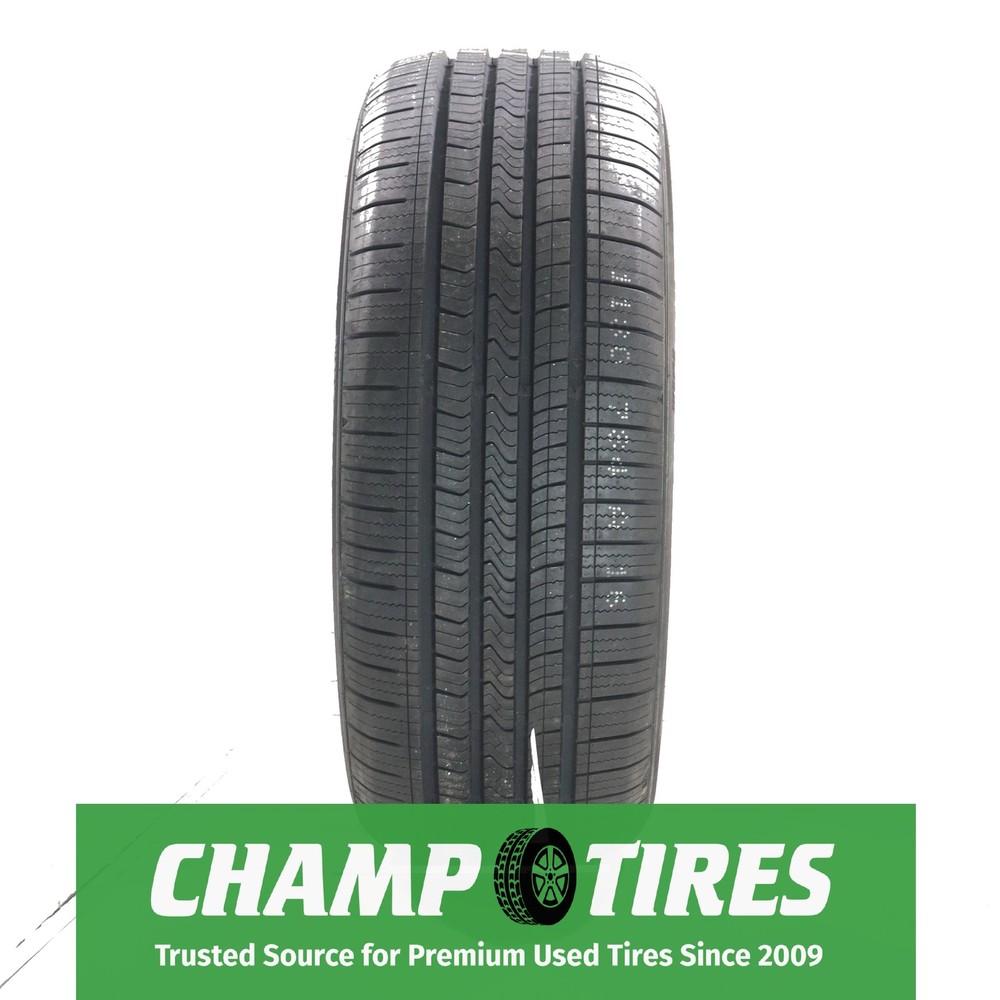 P225/50R17 Crossmax CT-1 All Season Takeoff 98 V Used 10/32nds