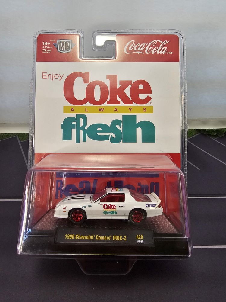 M2 Machines Coca-Cola 1990 Chevrolet Camaro IROC-Z *CHASE*