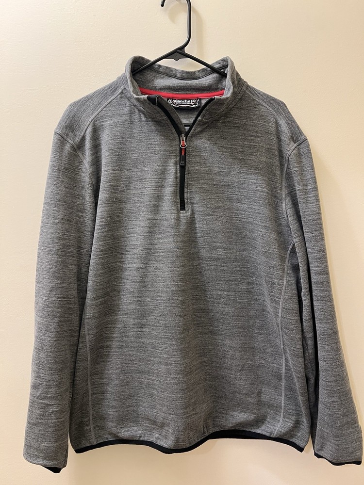 Avalanche Outdoor Supply Company-Men's gray  1/4 Zip Pullover Fleece Top Size L