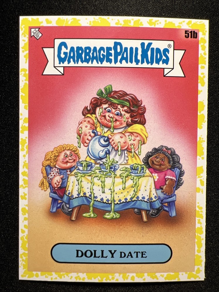 2024 Topps: Garbage Pail Kids-Series 1-Yellow #51b DOLLY Date 👃🐷👃