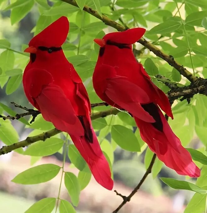 2 Clip-On Red Cardinal Bird Ornaments - Lifelike Simulation