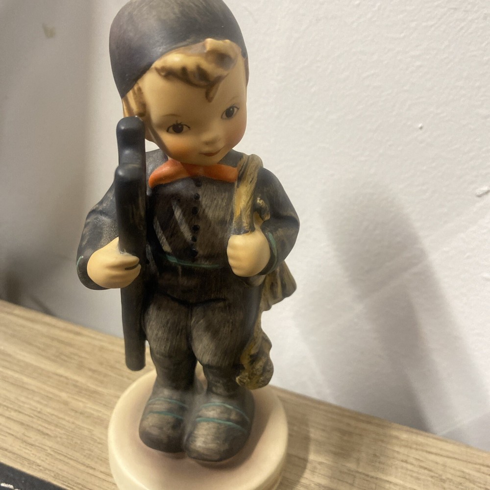 Hummel/ Goebel  Large 