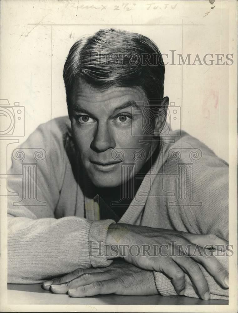 1967 Press Photo Actor Peter Graves in 