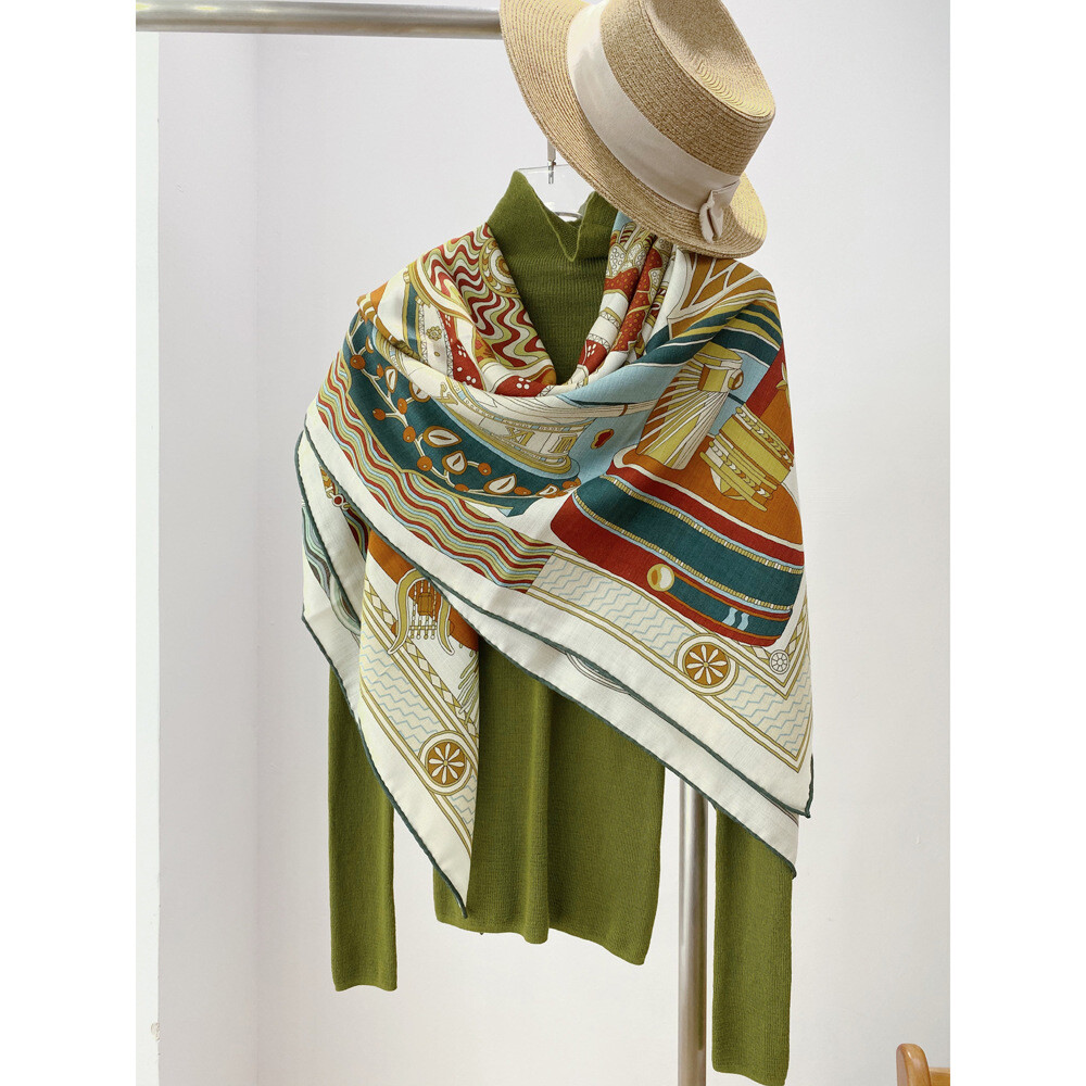 New Spring Boutique Double Sided Silk & Wool Shawl Large Scarf Wrap Printed 53-