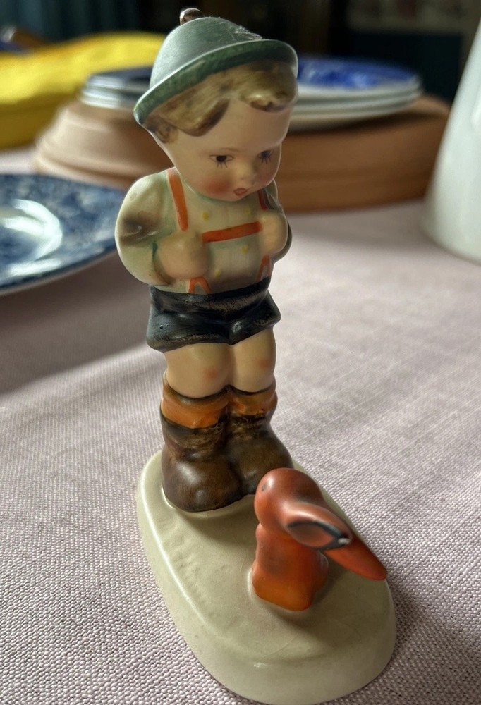Hummel Rare  Sensitive Hunter 4.75” Boyw/ Orange Bunny Full bee Registered