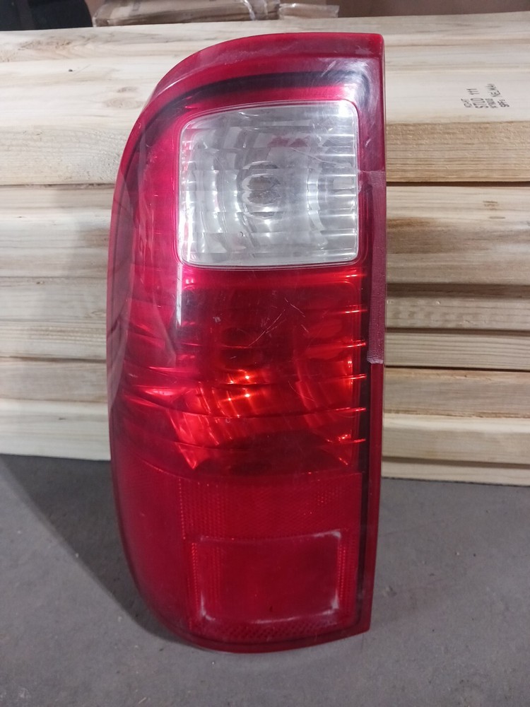 2013-2016 Ford F250 Left Rear Tail Light 7C34-13B505-A OEM Used