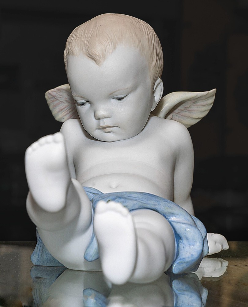 Lladro 9.5 Inch Signed Special Edition Sitting Cherub Angel New in Box