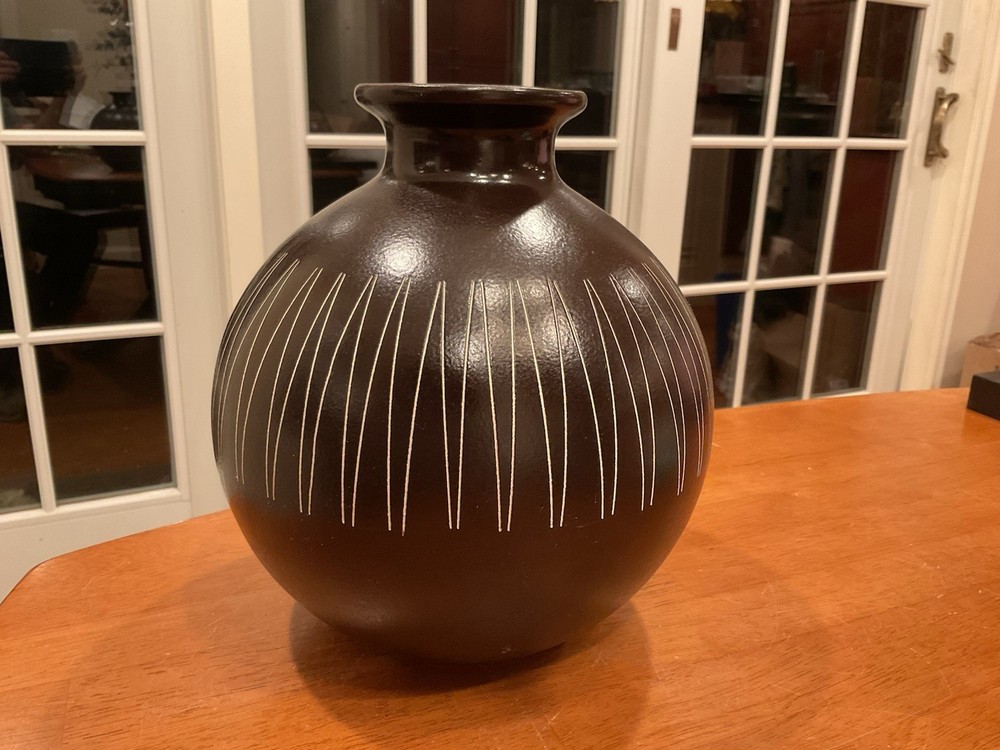 HAEGER Pottery Larry Laslo Vintage Round Vase Brown w/ White Stripes 9-1/4”