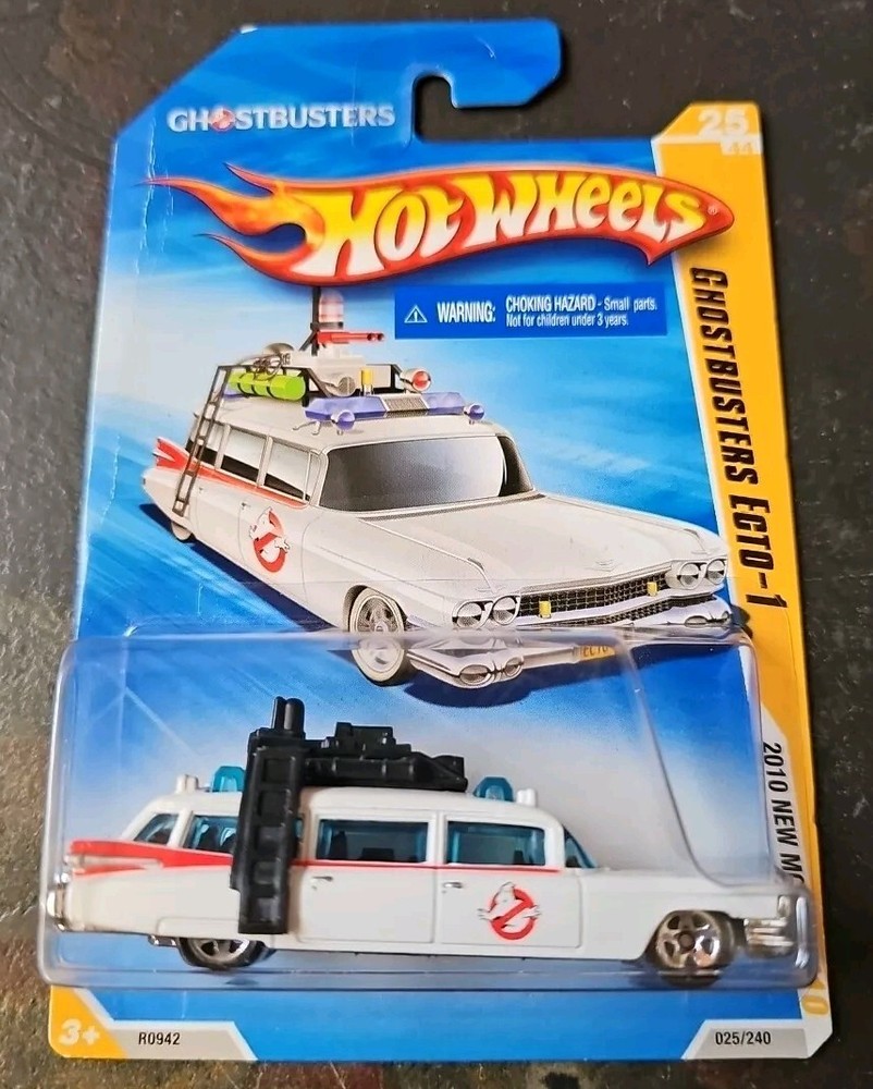 Hot Wheels New Models Ghostbusters Ecto-1 #25 Woth Protector