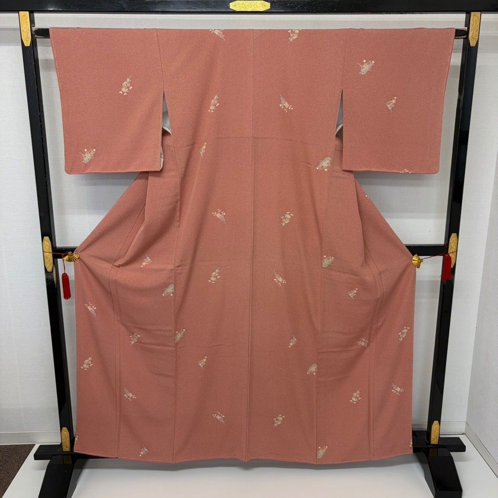 Small pattern flying pattern Yuzen elegant dyed pure silk Japanese Kimono