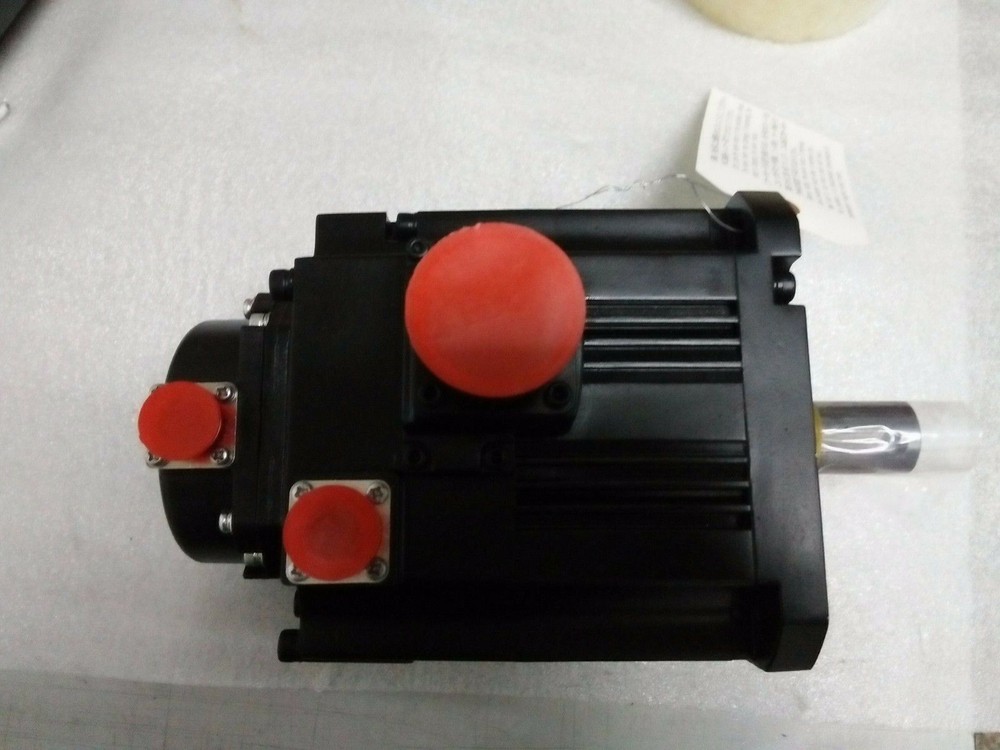 SERVO MOTOR HF104BS-A51 HF104BS NEW ORIGINAL FREE EXPEDITED SHIPPING #A6-37