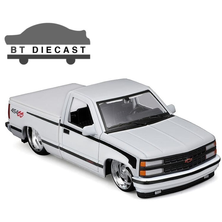 MAISTO LOW RIDERS 1993 CHEVROLET 454 SS PICK UP TRUCK 1/24 WHITE 32550 WH