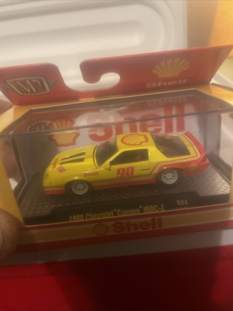 1/64th M2 Machines Detroit Muscle R84 Shell 1990 Chevrolet Camaro IROC-Z