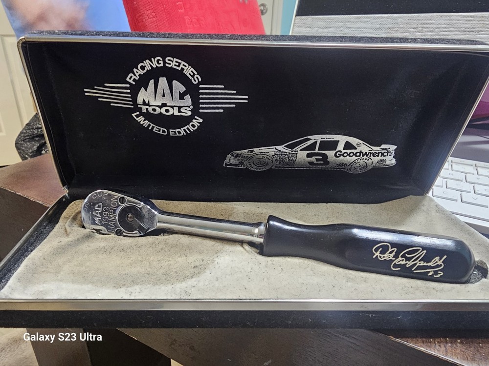 1993 MAC Tools Dale Earnhardt 1993 Winston Championship Ratchet