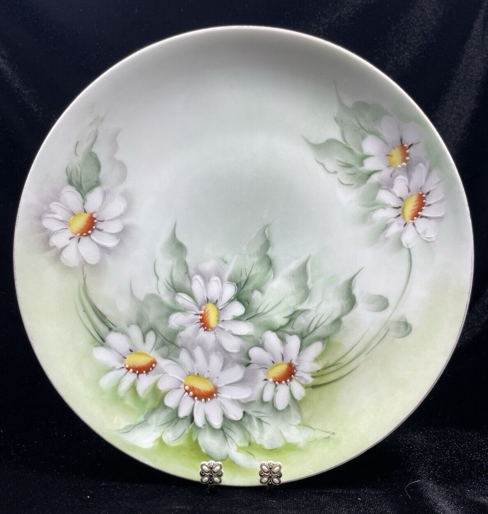 Vintage Thomas Sevres Bavaria Hand Painted Daisy Flowers 8.5 in Plate Signed