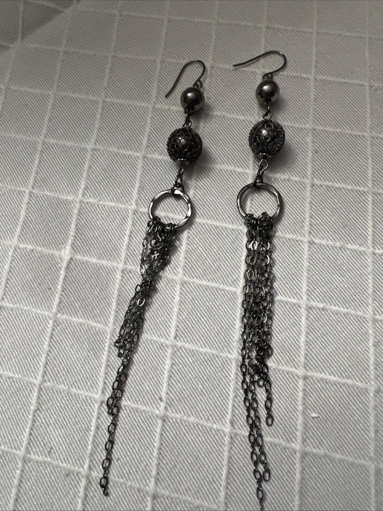 Pewter metal mesh chain dangle 5 inches long tassel earrings