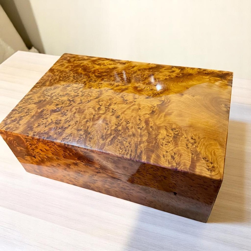 Large Burl Thuya Wood Jewelry Box with Key – Handcrafted Organizer from Morocco