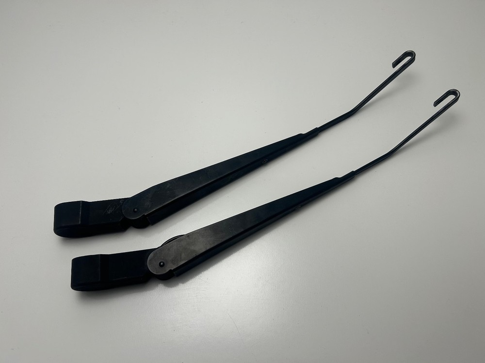 Jeep Wrangler JK OEM Factory Front Windshield Wiper Arms Pair 2007-2017 101198