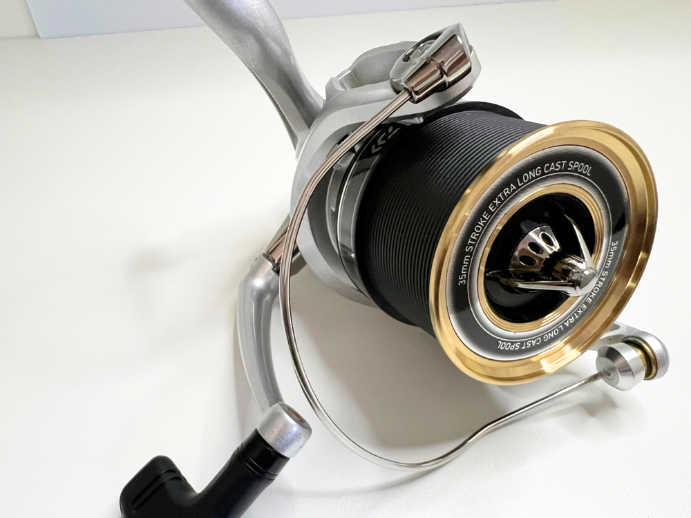 Daiwa Spinning Reel Fine Surf 35 2017 model Used (Excellent)