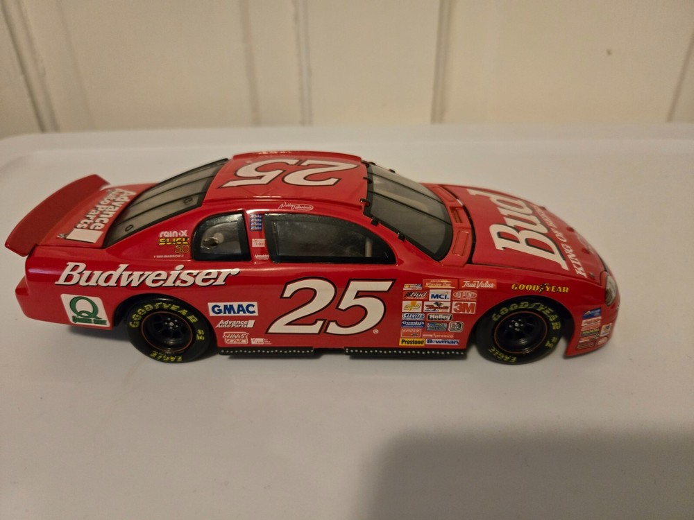 1/24 Scale Action #25 Wally Dallenbach Budweiser