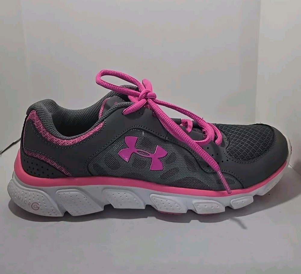 Women's Under Armour Running Shoes Sneakers Sz 6.5 US