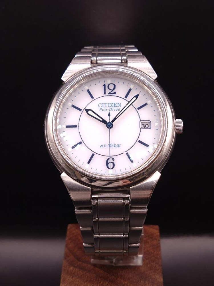 Citizen Eco-Drive E111-S027161 Watch Operation Guide Comparison