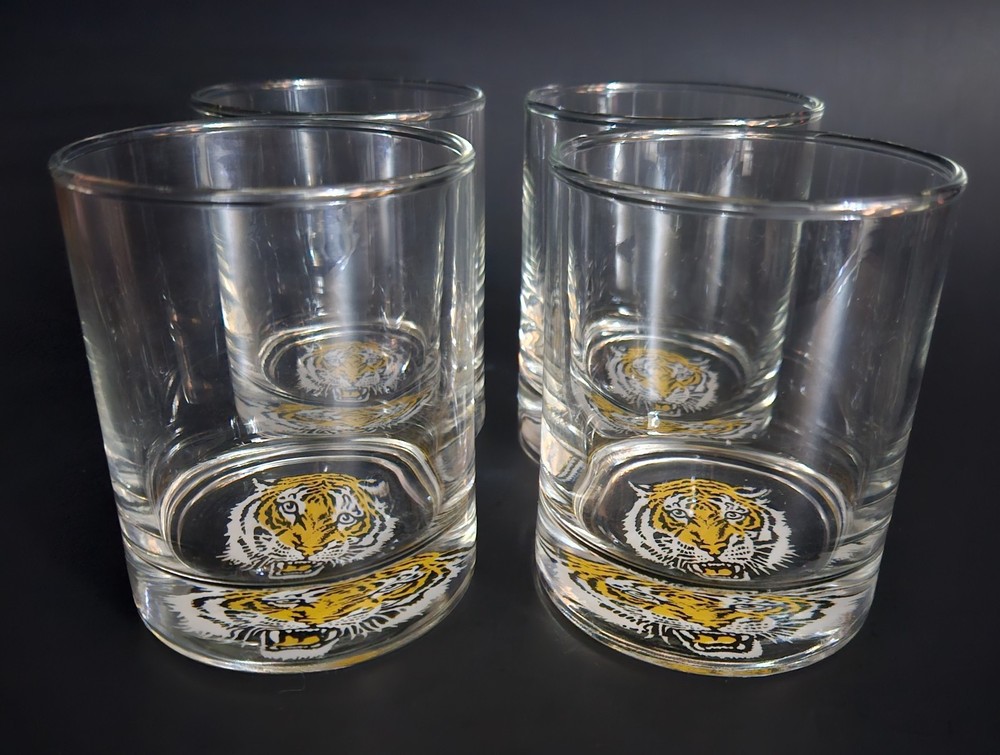 Heavy Bottom Lowball Glasses With Tiger Logo On Bottom Set Of Four 8 Oz Capacity