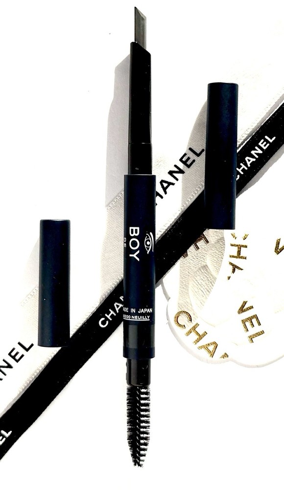Chanel Boy De Chanel Eyebrow Pencil Grey
