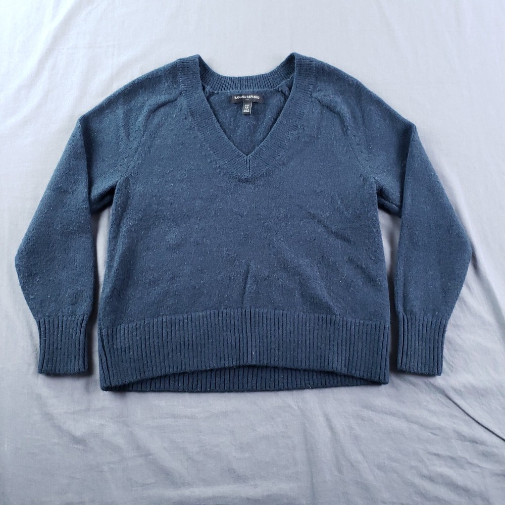 Banana Republic Sweater Women XS Petite Blue V-Neck Long Sleeve Knit Ribbed Hem