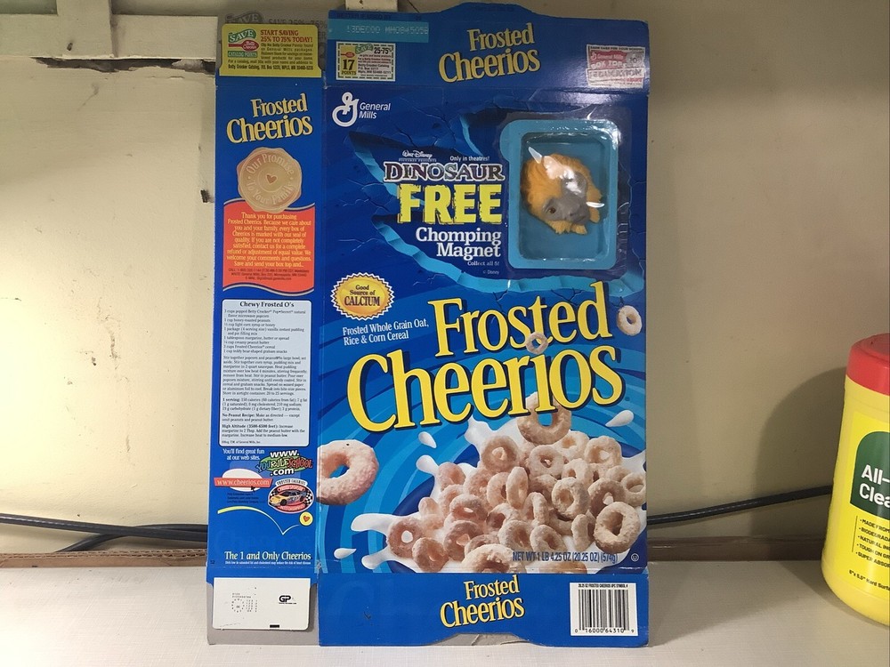 Cereal Box 2000 Frosted Cheerios DINOSAUR Chomping Magnet PLIO 20 oz