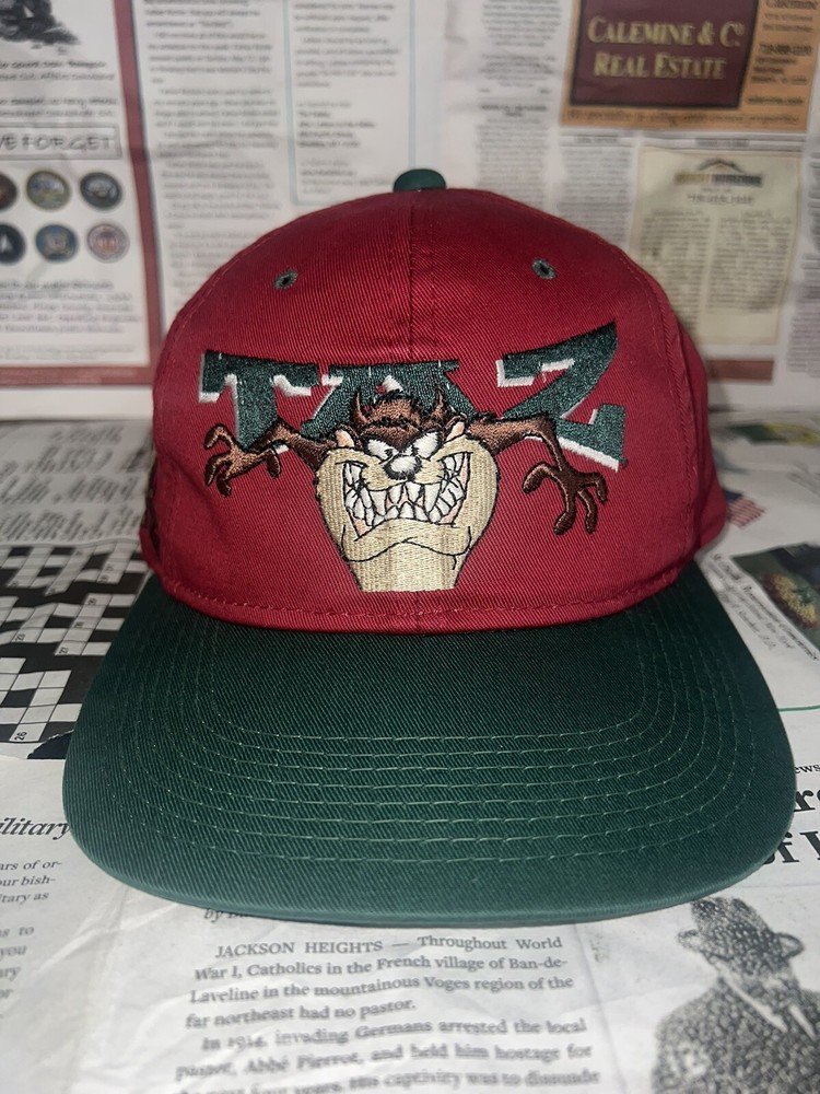 Vintage Taz Hat Cap Snap Back Red Big T Looney Tunes One size