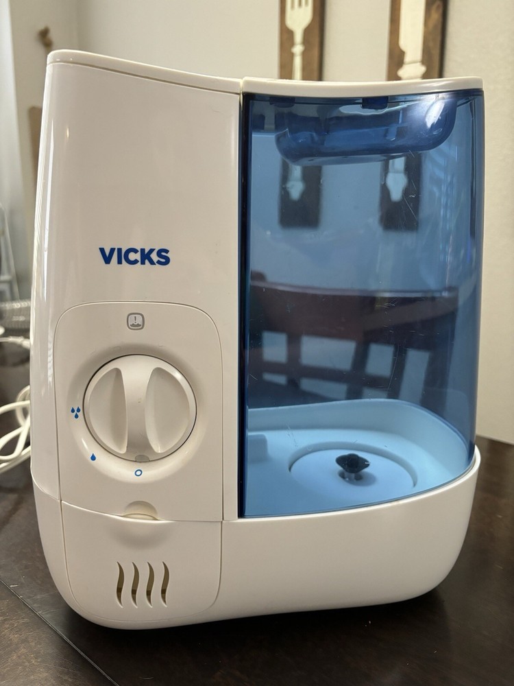 Vicks Warm Mist Humidifier 1 Gallon VWM845 Filter - Excellent Condition