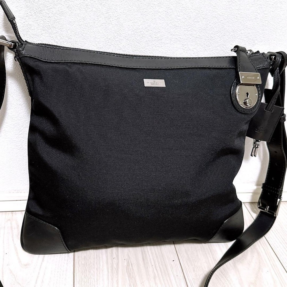 GUCCI Black PVC Shoulder Bag Authentic G06263821