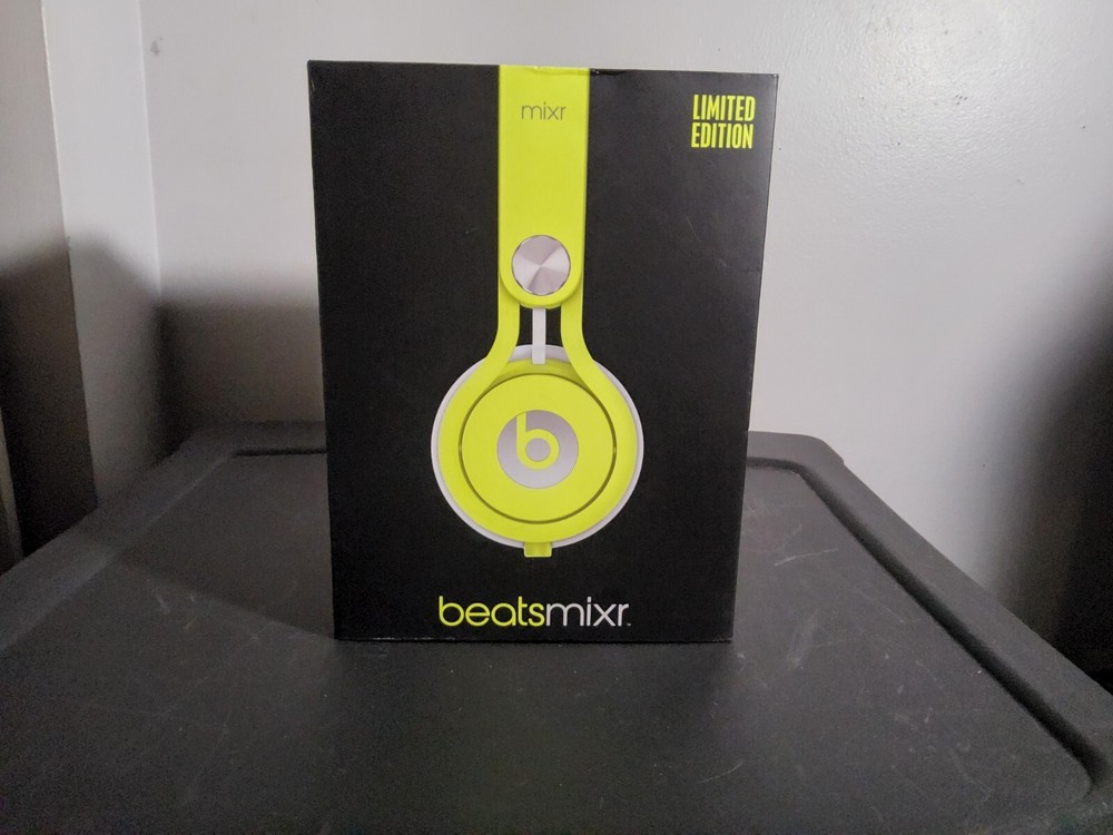 Beats by Dr. Dre Mixer Mixr Headphones Over-Ear Neon Yellow Limited Edition