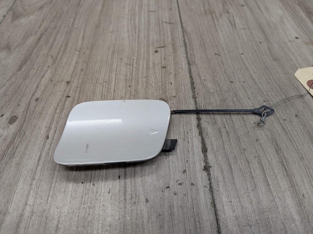 14-18 OEM BMW F15 X5 REAR Bumper Tow Hook Cover White A96