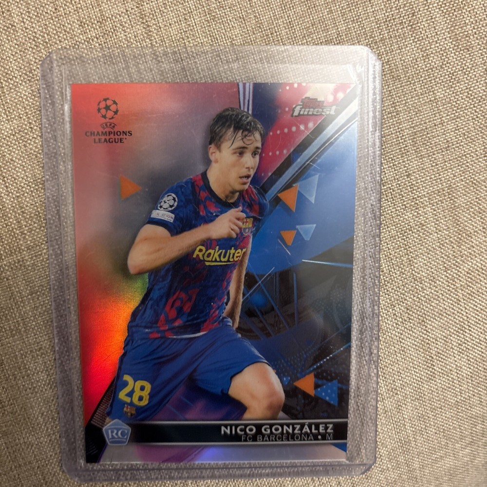 2022 Topps FINEST UCL Tri Color Refractor  Nico Gonzalez RC /5