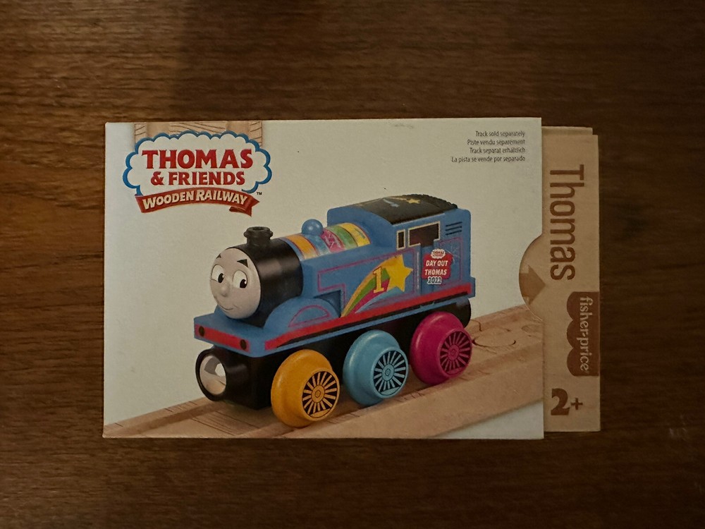 2022 Fisher-Price Thomas Train Day Out with Thomas Brand New-image
