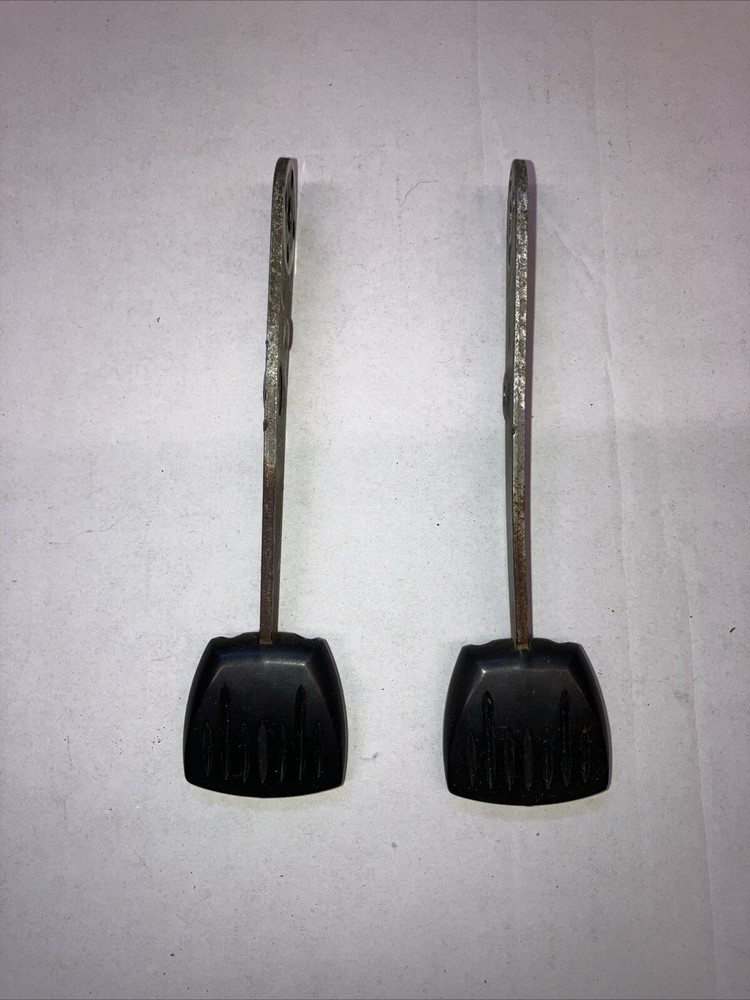 John Deere 110 112 Throttle / Choke Control & Knobs