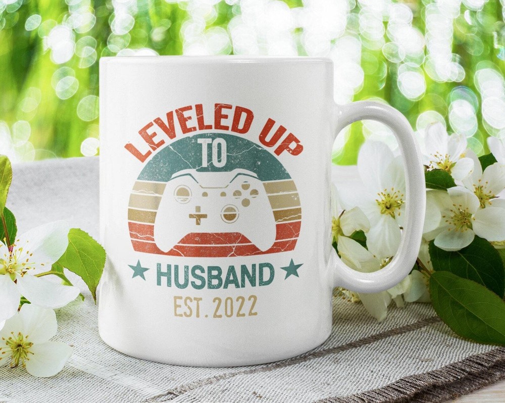 Leveled Up To Husband Est 2022 Gamer Couple Funny Coffee Mug  