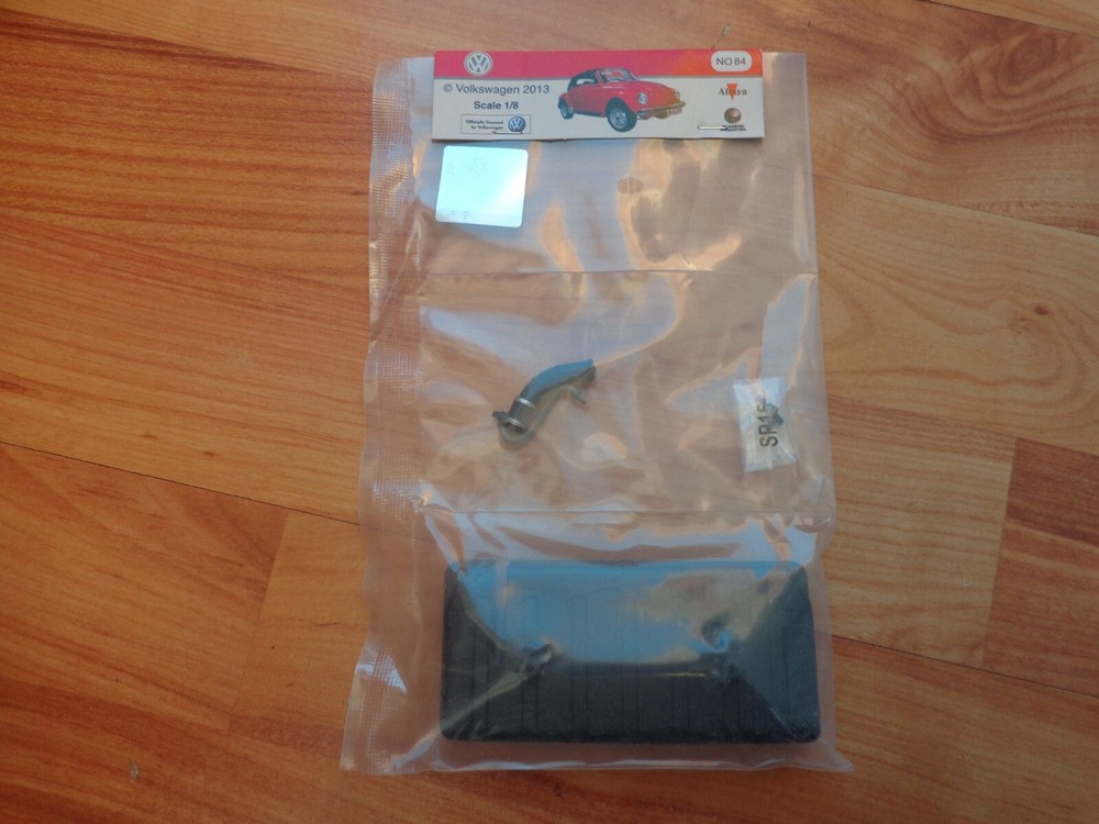 DEAGOSTINI BUILD YOUR OWN VW BEETLE CABRIOLET CAR #84 FUEL TANK LOWER SECTION