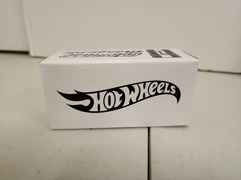 Hot Wheels RLC 1971 De Tomaso Mangusta 1:64 Orange Special Edition