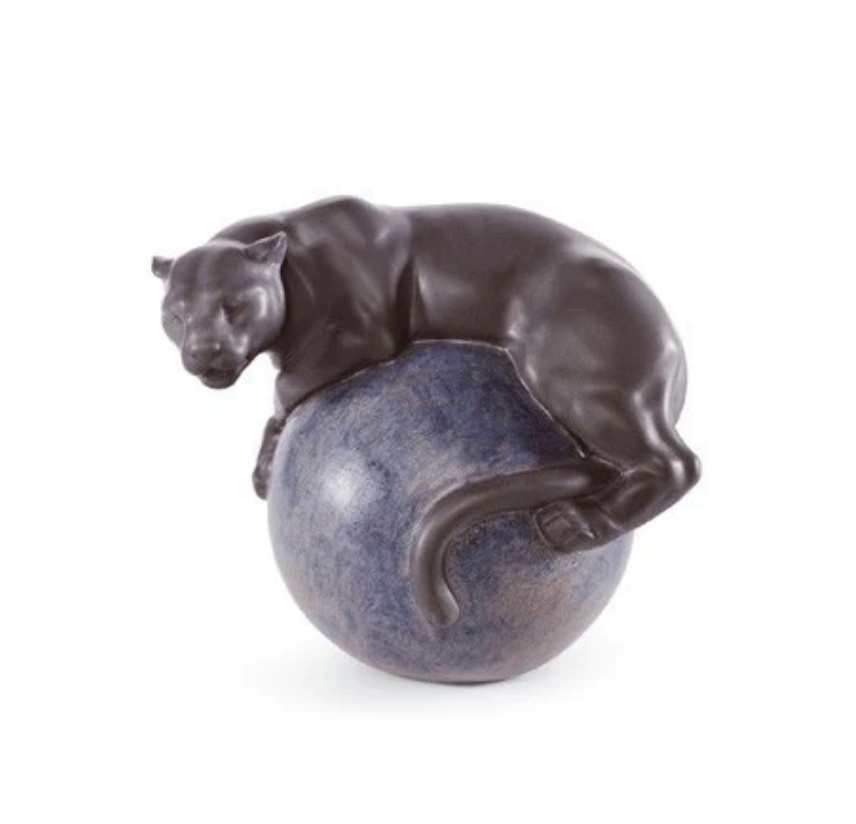Lladro 01018134 Vigilant New Porcelain Figurine